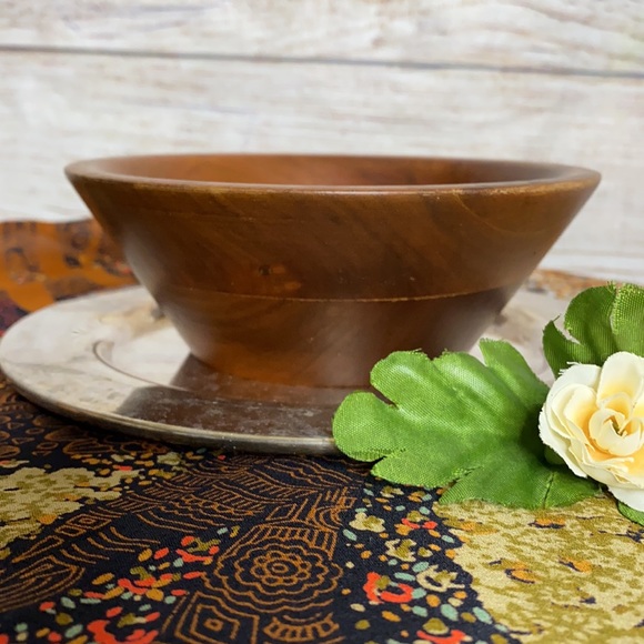 Vintage Vermillion Inc. walnut bowl - Picture 3 of 8